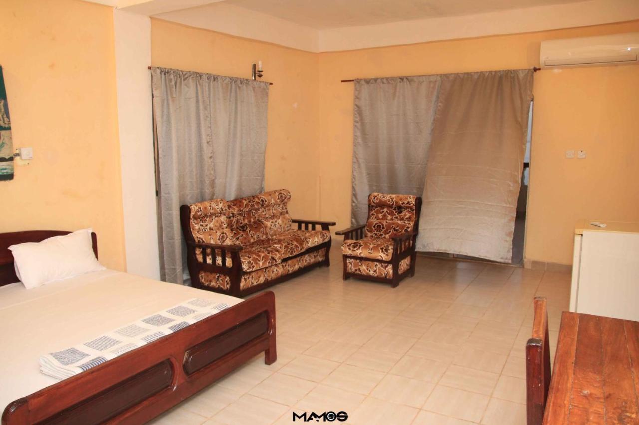 Atlanticoast Residence Bakau Esterno foto